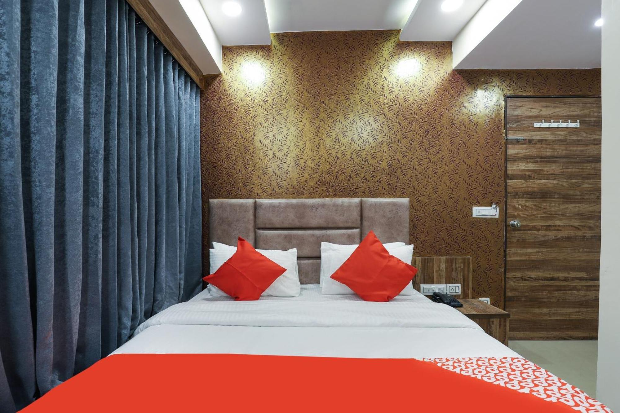 Hotel O Dream Stay Sarkhej Eksteriør billede