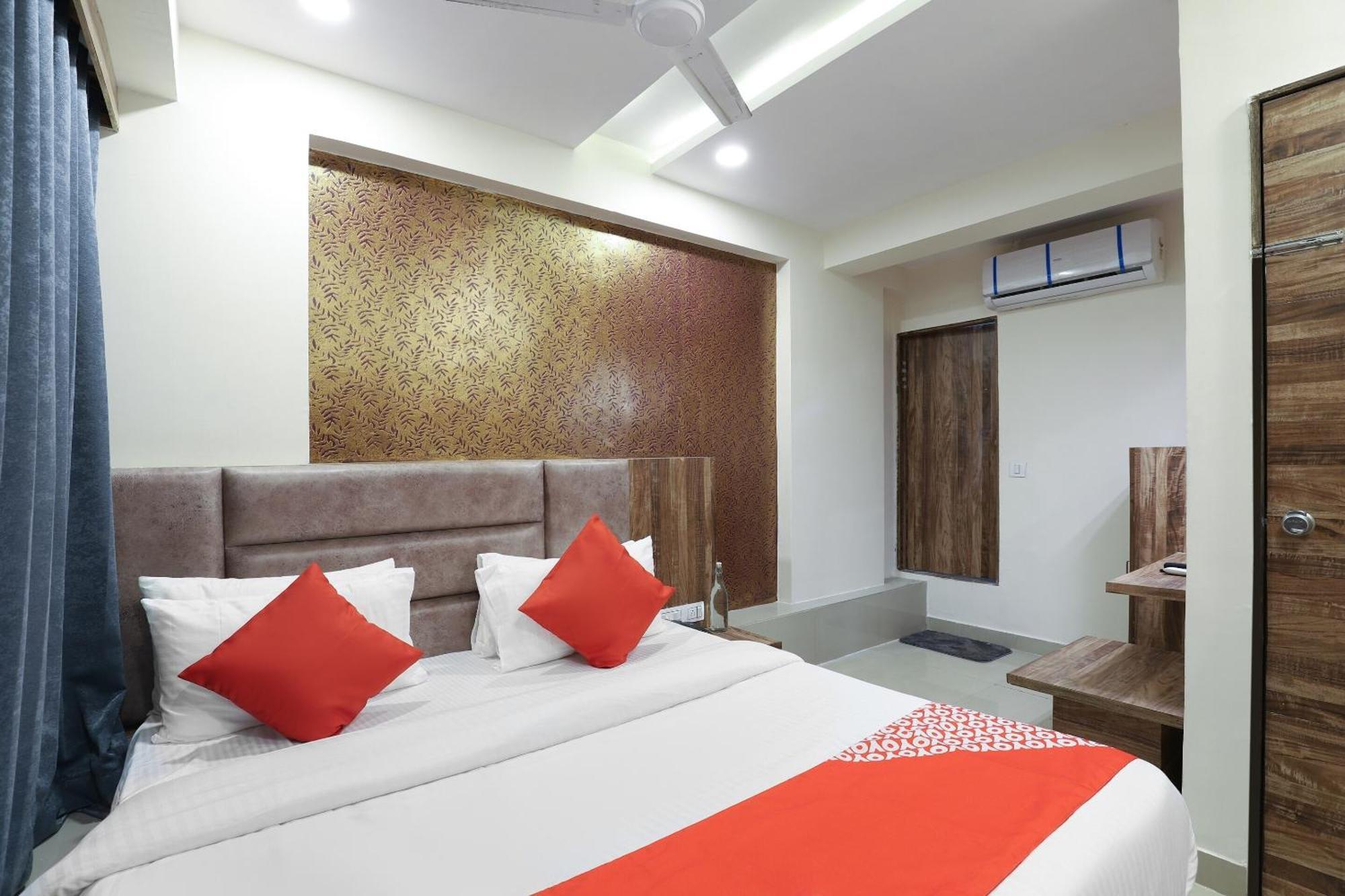 Hotel O Dream Stay Sarkhej Eksteriør billede