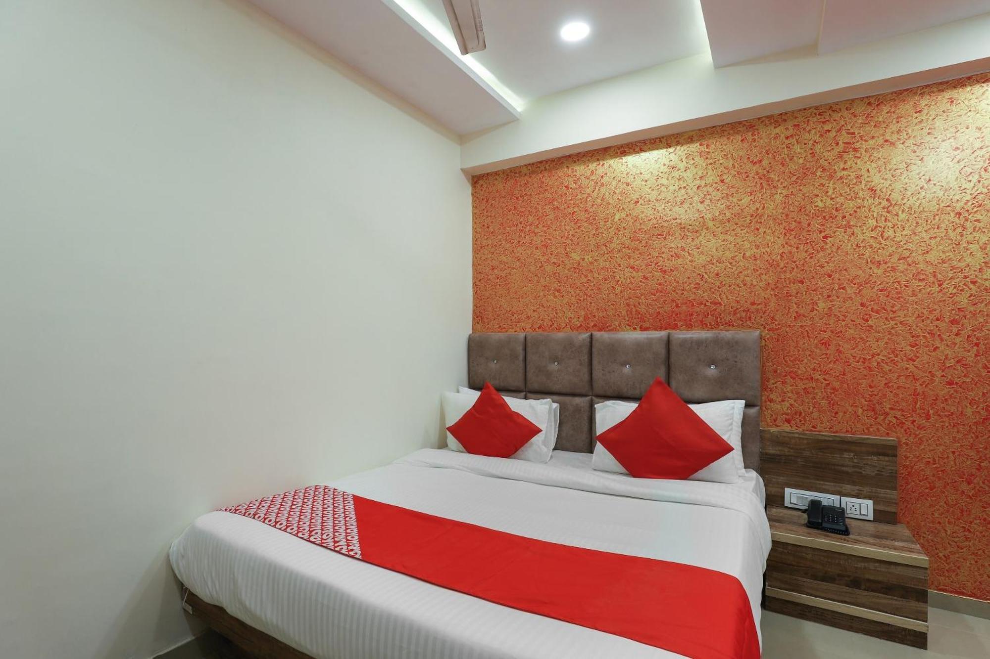 Hotel O Dream Stay Sarkhej Eksteriør billede