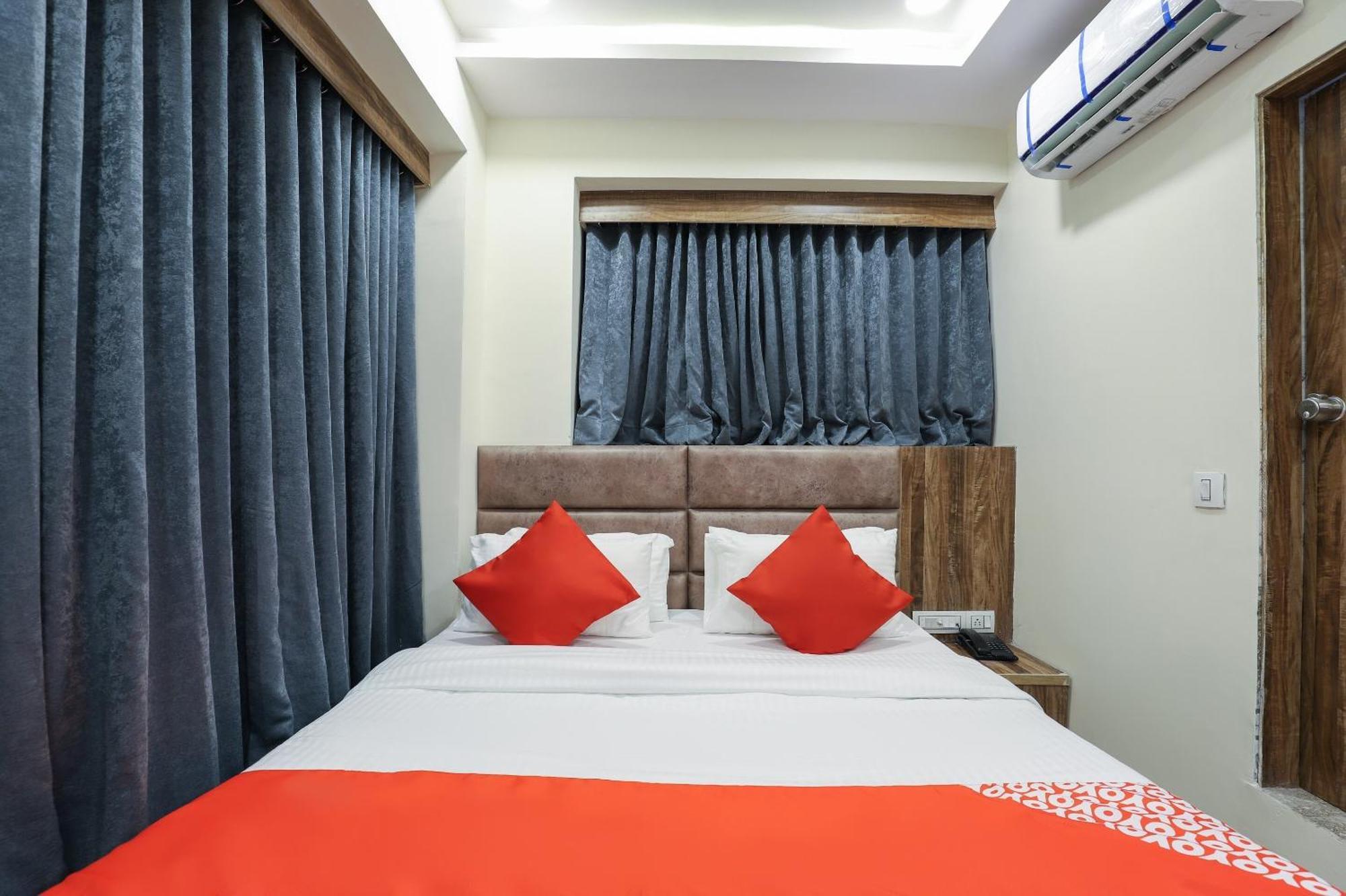Hotel O Dream Stay Sarkhej Eksteriør billede